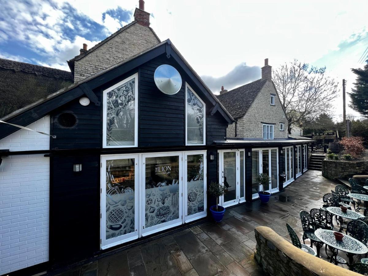 The Lion, Tredington Отель *